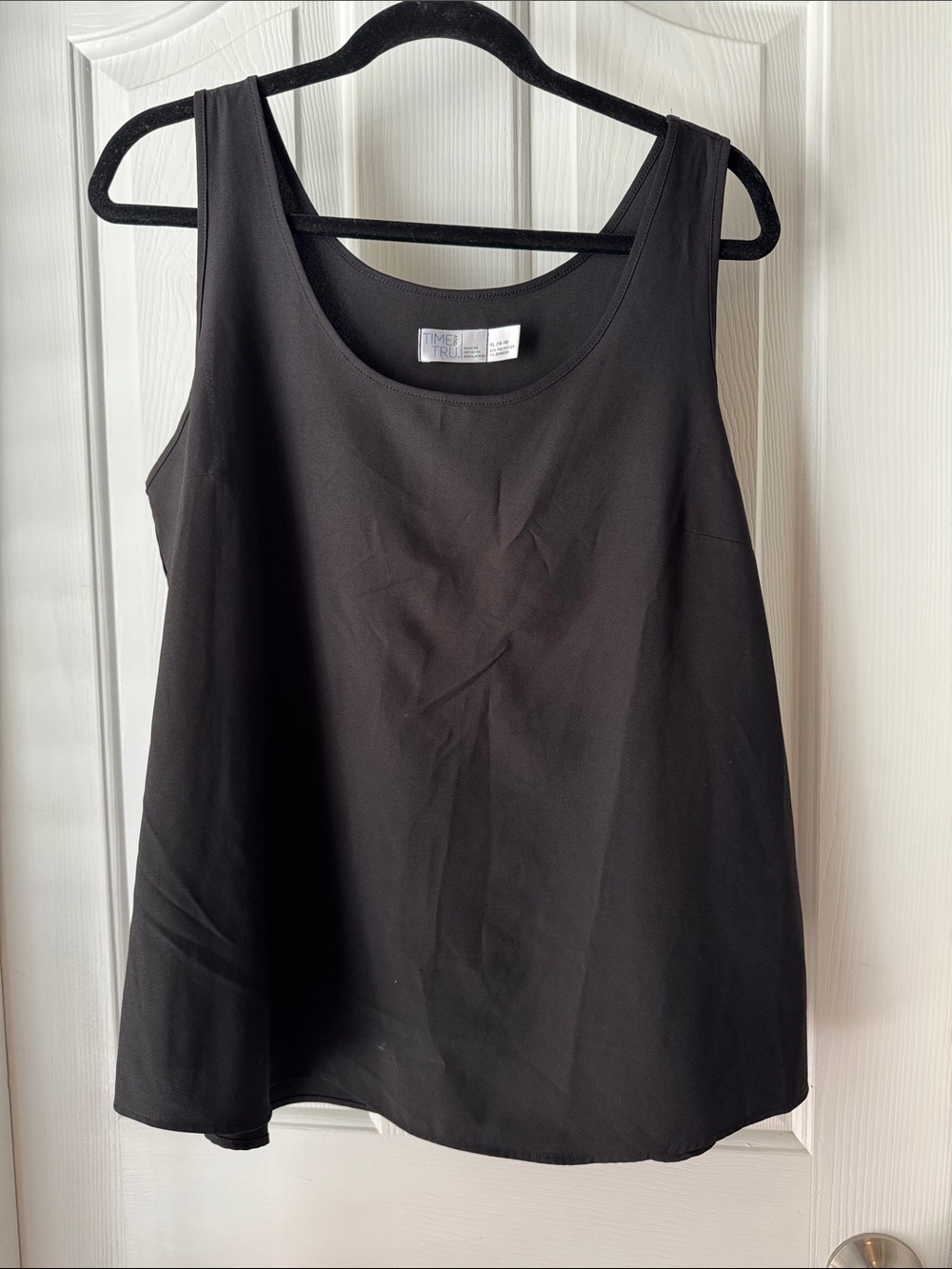Time and Tru Black Scoop Neck Tank Top